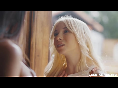 ❤️ Dziewczyna wraca do domu kilka miesięcy później i kończy się na tym, że zjada cipkę macochy ❤❌ Beautiful porn at us